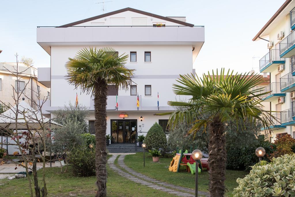 Albergo Ridente Jesolo Extérieur photo